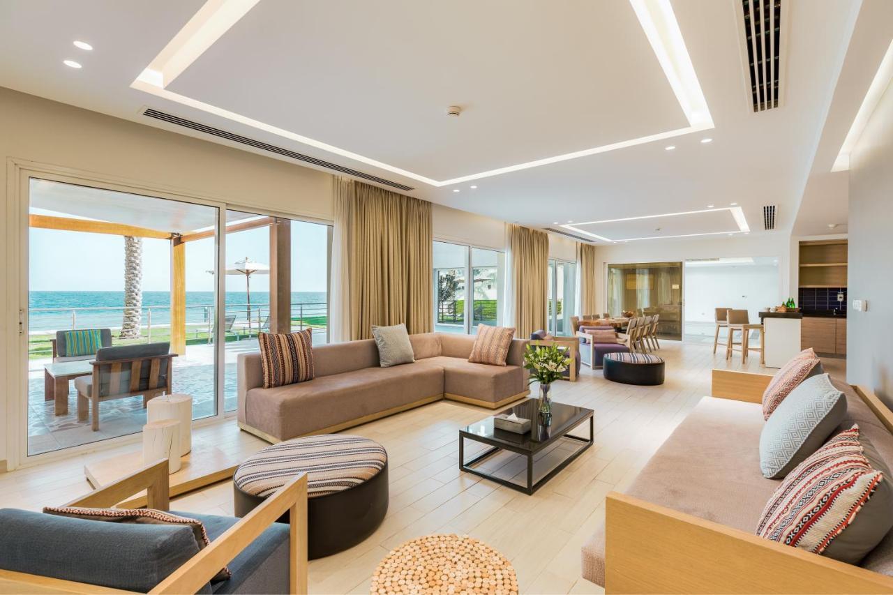 Sealine Beach, A Murwab Resort Mesaieed Ngoại thất bức ảnh The interior of a villa at the resort