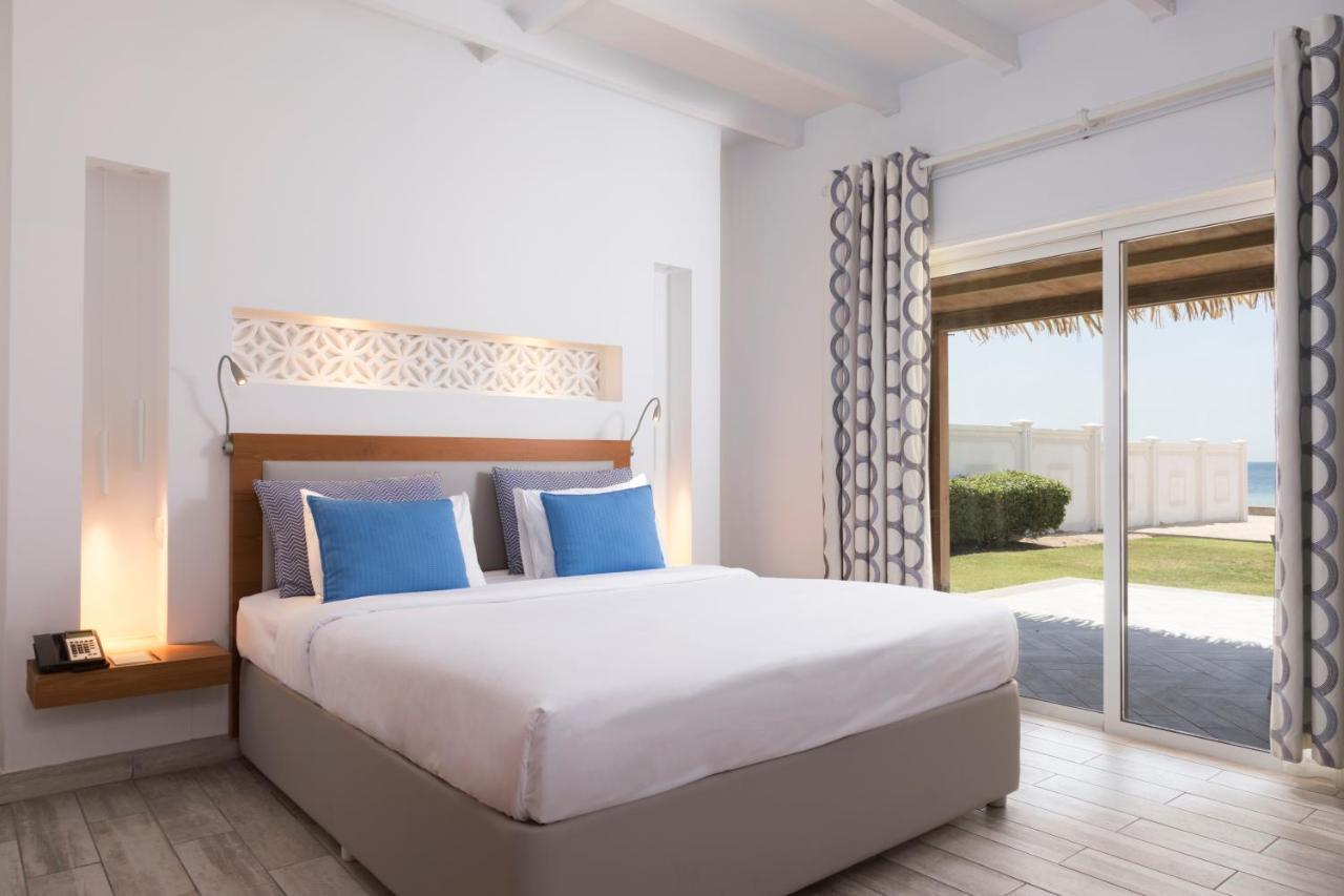 Sealine Beach, A Murwab Resort Mesaieed Ngoại thất bức ảnh A bedroom at the resort