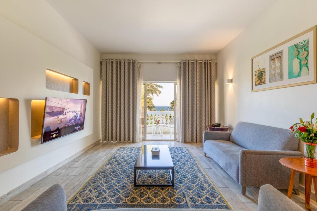 Sealine Beach, A Murwab Resort Mesaieed Ngoại thất bức ảnh A suite at the hotel